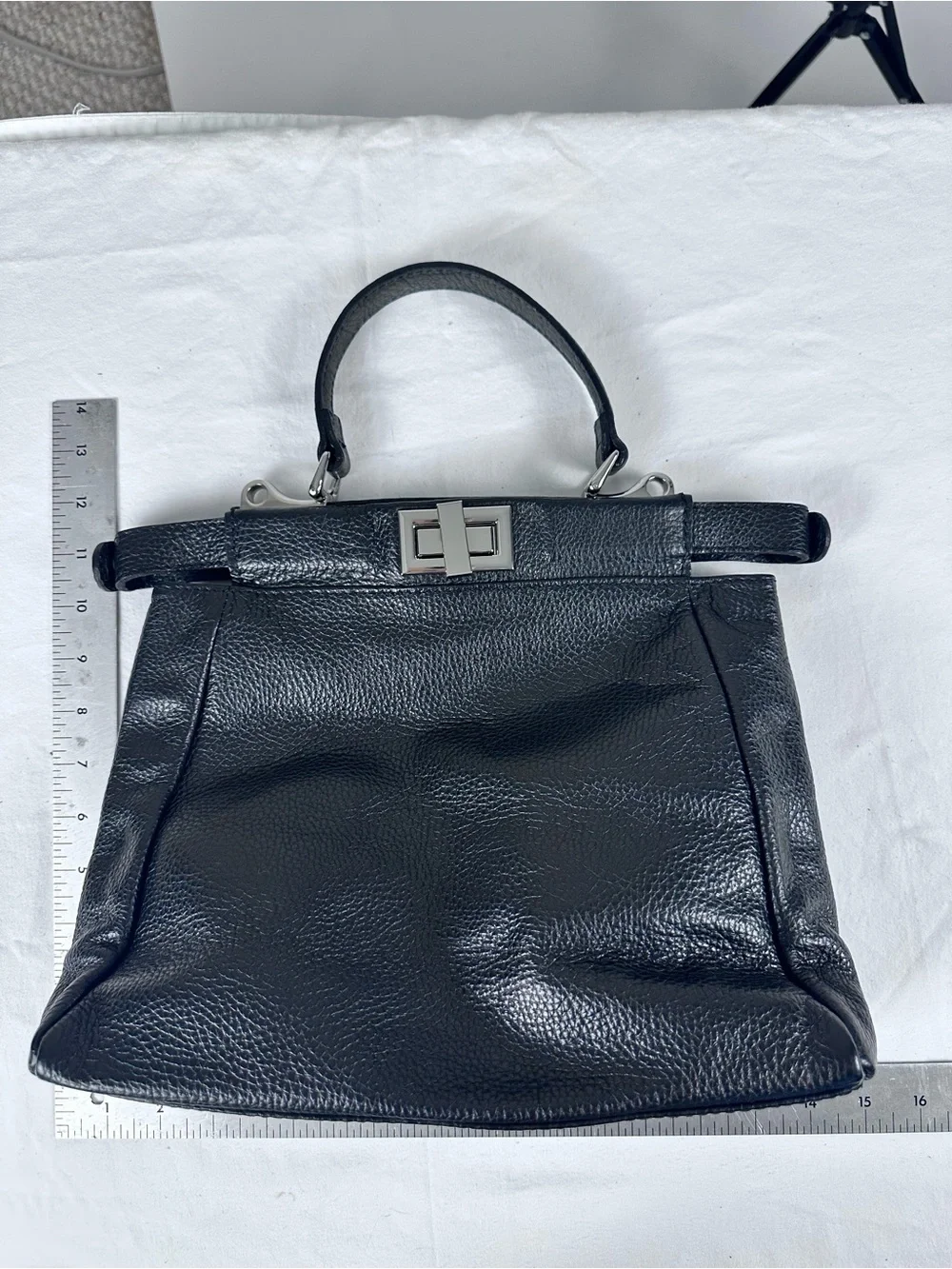 Classic Black Leather Satchel Handbag - Timeless Everyday Style